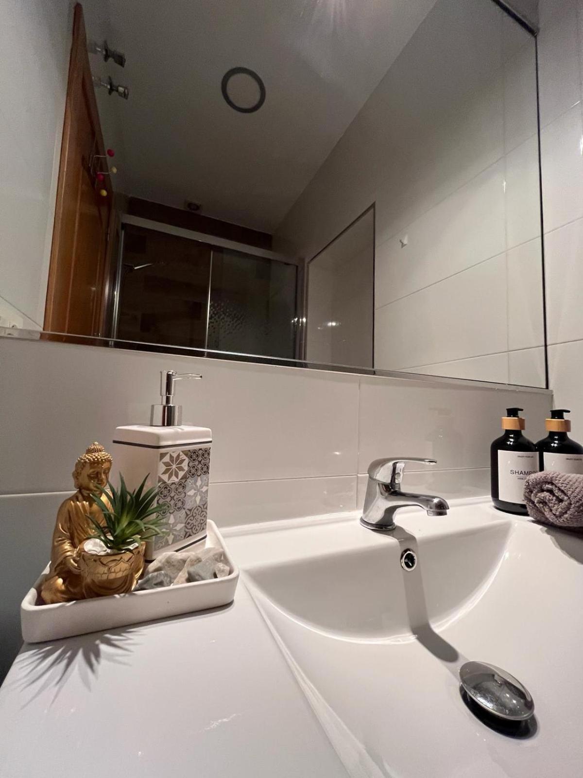 Home Suites Center Granada 2 מראה חיצוני תמונה