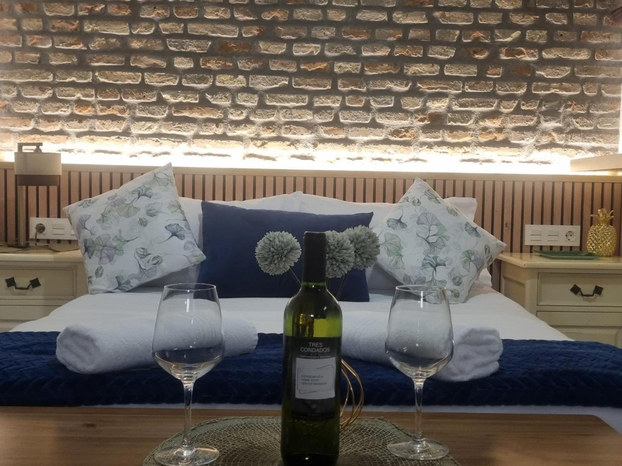 Home Suites Center Granada 2 מראה חיצוני תמונה